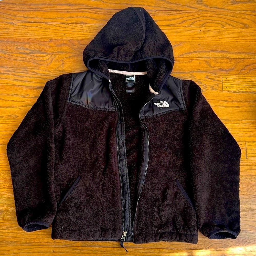 The North Face kids 10/12 zip up jacket/sweatshirt black